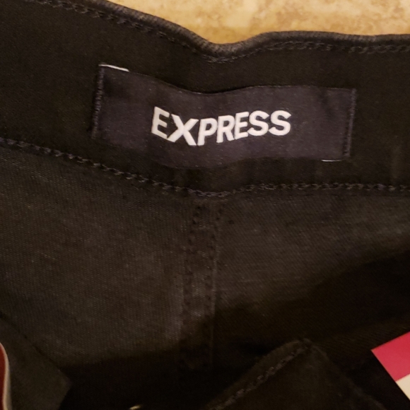 Express - Picture 3 of 4